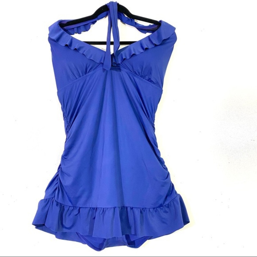 Jaclyn Smith navy swimsuit